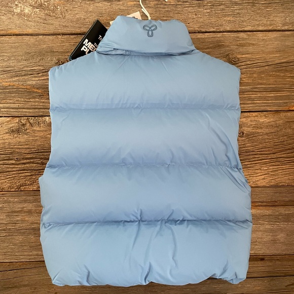 Aritzia TNA Mega Puff VEST - Picture 2 of 10